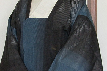 加賀市大聖寺において山仁織物合名会社を設立 絹織物（羽二重）の製織を開始